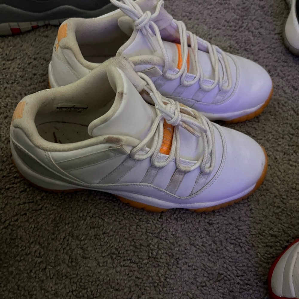 Kids Jordan retros